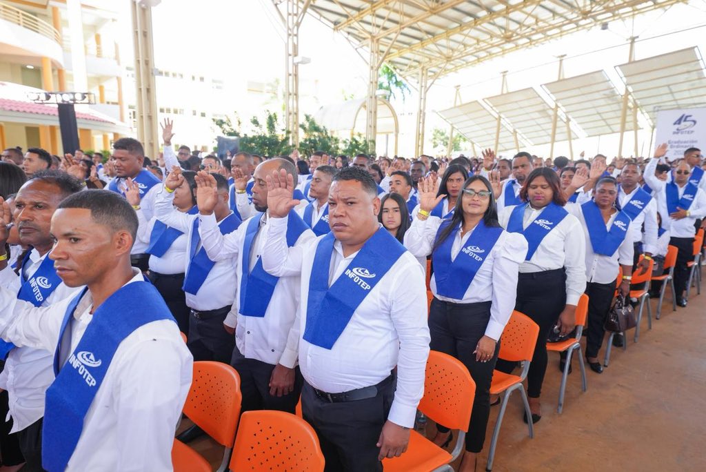 G7WFzALWcAAj0Mr?format=jpg&name=medium