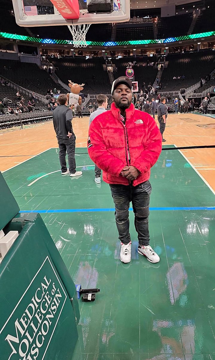 DevanteCole's tweet image. 