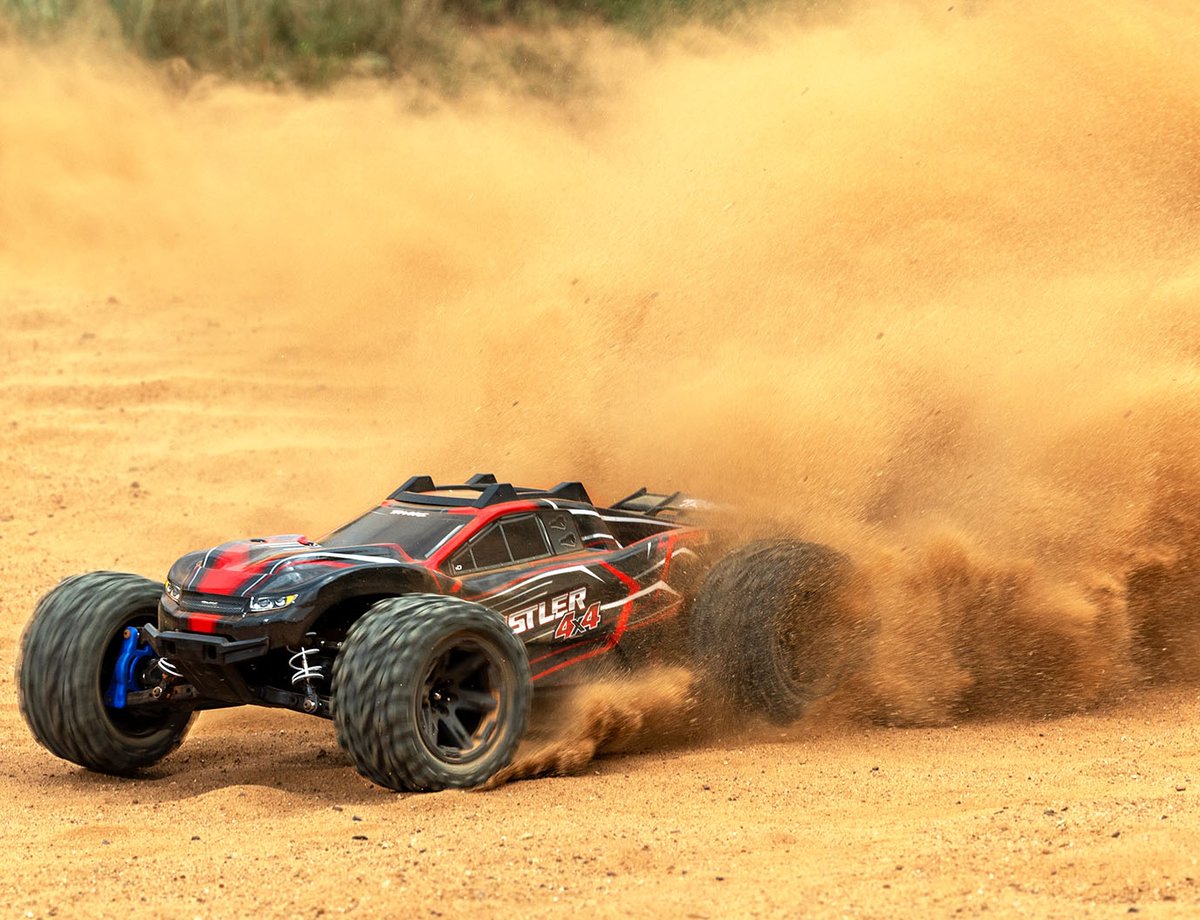 Traxxas's tweet photo. Extreme Heavy Duty Kit, low-CG chassis, clipless body, and unstoppable 4WD traction. 🙌🏼 

The #Traxxas Rustler 4X4 BL-2s is an easy choice! 🔗 https://t.co/Lm92cJRB6O

[[Model # 67164-4]] #Rustler4X4 #TraxxasRustler #TraxxasBL2s #FastestNameInRadioControl #RC https://t.co/ek1rmiiIzs