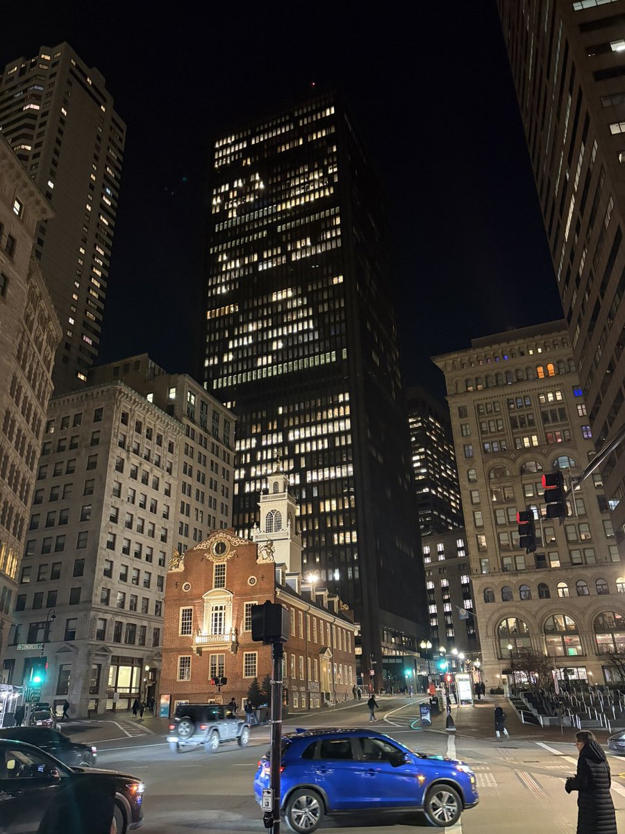 Volize_'s tweet image. Grateful for Boston nights 🌃