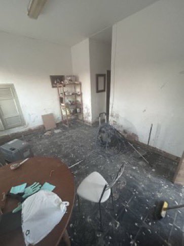 Gracias a <a href="/JOSEFRA21610687/">JOSE FRANCISCO💯🦇🦇</a> , Carlos y sus dos nenas, que viven en una vivienda en una base de contenedores de Castellar, que ya la ayudamos a reformarla, ya tienen Sofá para el comedor , un abrazo a la Family ❤️ poco a poco logramos cosas ..