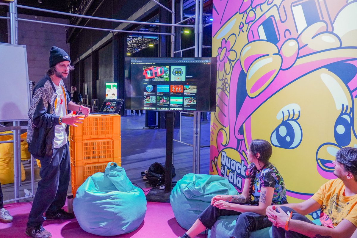 Noggles Board tweet media