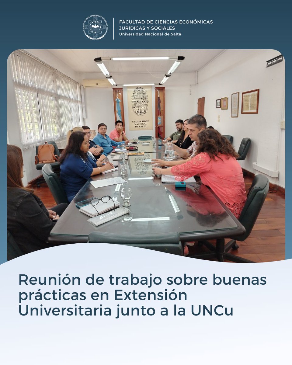 DocentesEco's tweet photo. 📚🤝 Intercambio en Extensión Universitaria

El especialista Oscar René Maigua participó de una reunión de trabajo con Gabriela Sánchez (UNCuyo), quien visitó la UNSa para compartir experiencias y prácticas en extensión. https://t.co/KeXRCEdn7e