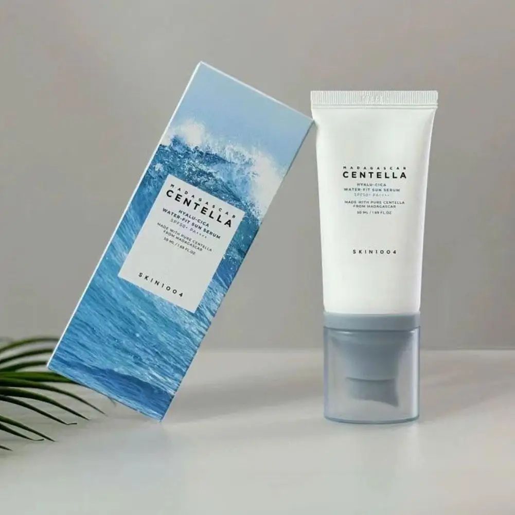 ayshamimmkt's tweet image. Soft, lightweight, and protective 🌞
 Your new must-have sunscreen with hyaluronic acid &amp;amp; centella extract.
 👉 Shop now: s.click.aliexpress.com/e/_c3KsaE4P
.
.
.
#DailySunscreen #FaceProtection #HydratingSunblock #CentellaCalming #MoisturizingSunscreen #WaterproofSunscreen #KoreanSkinCare