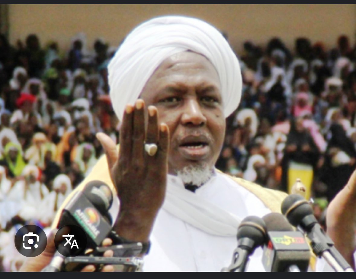 #Mali-Politique/ D’après mes informations, l’imam Mahmoud Dicko, a officiellement ( une première) donné son accord pour être membre d’une coalition d’opposants maliens basés à l’extérieur et à l’intérieur du Mali. L’objectif de la coalition: Le retour à l’ordre constitutionnel.