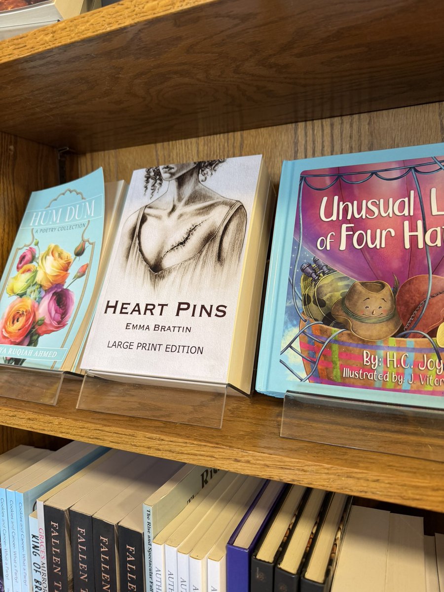 BrattinEmma's tweet photo. Well. There it is. #HeartPins on a bookstore shelf. Watermark Books &amp; Cafe. #goals thank you! https://t.co/hWJksgq1cz