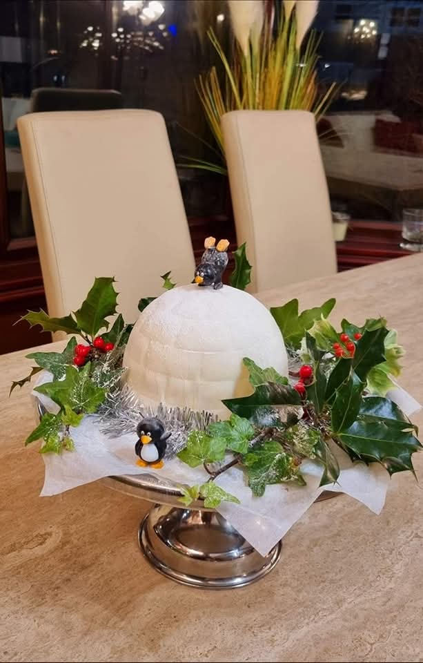 Ramsbottom_Ice's tweet image. 6 days to go !!

Igloo &amp;amp; Log orders close on 10th December.

Order yours through the link below 👇
ramsbottomice.company.site