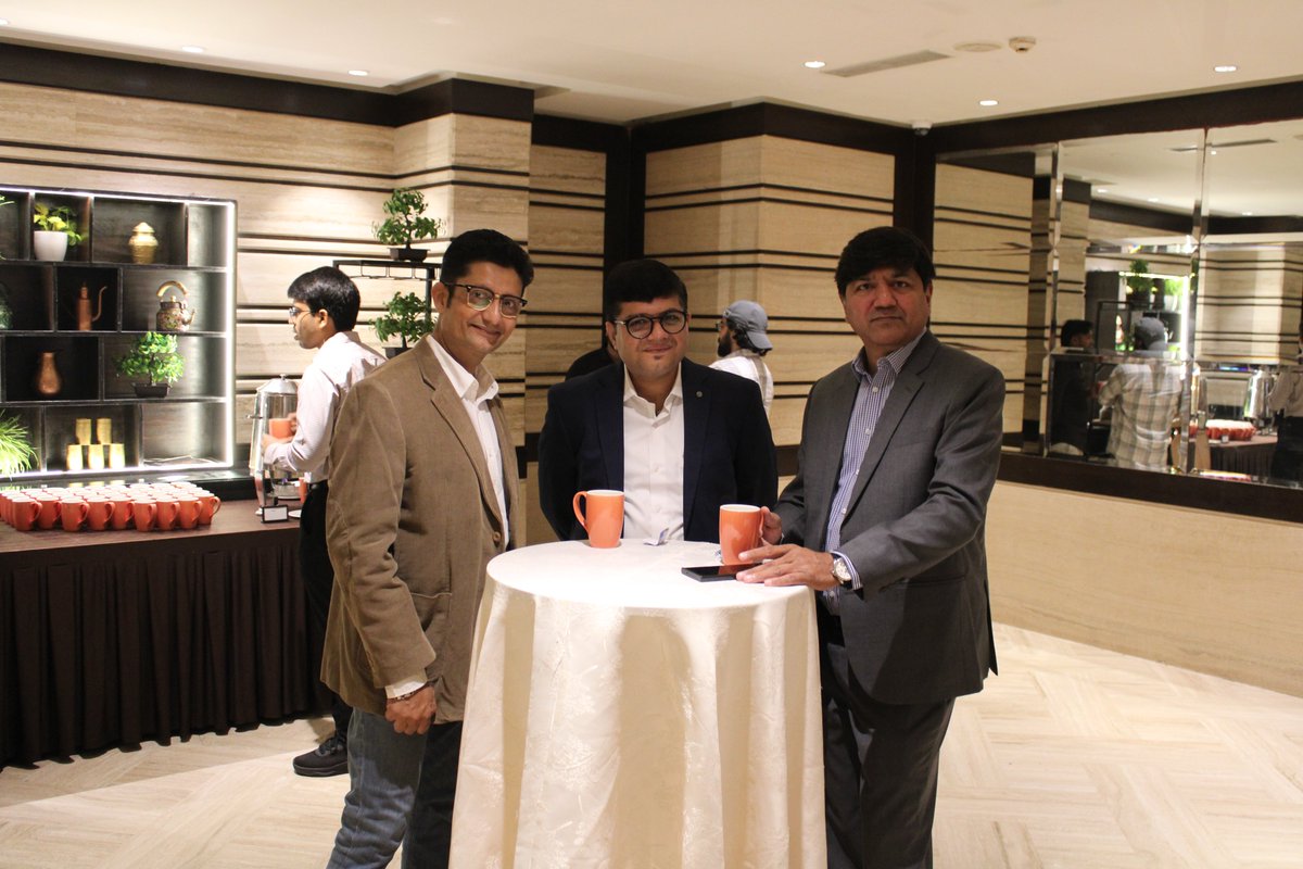 soumitd's tweet photo. Last Saturday, was a rare occasion to rewind and revisit the nostalgic paths of College Campus at St. Xavier’s College Calcutta Reunion – Nostalgia’25, held at a luxury hotel in Mumbai. 

#SXCCAA #CollegeReunion #Nostalgia #Friends #Networking https://t.co/LedOqZAtQ5