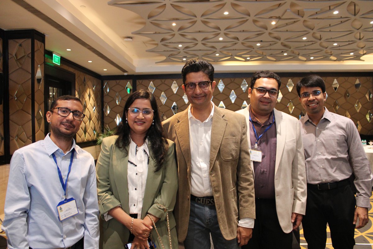 soumitd's tweet photo. Last Saturday, was a rare occasion to rewind and revisit the nostalgic paths of College Campus at St. Xavier’s College Calcutta Reunion – Nostalgia’25, held at a luxury hotel in Mumbai. 

#SXCCAA #CollegeReunion #Nostalgia #Friends #Networking https://t.co/LedOqZAtQ5