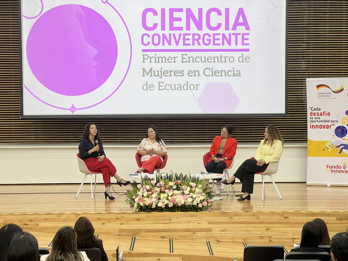 udecuenca's tweet photo. #EventosUCuenca | ✨ La #UCuenca es sede del Primer Encuentro de Mujeres en Ciencia de Ecuador, un espacio que celebra el trabajo conjunto de mujeres científicas y su invaluable aporte para construir una sociedad más justa, inclusiva y solidaria. 💡🤝
#MujeresEnCiencia https://t.co/li36Jvbnuk