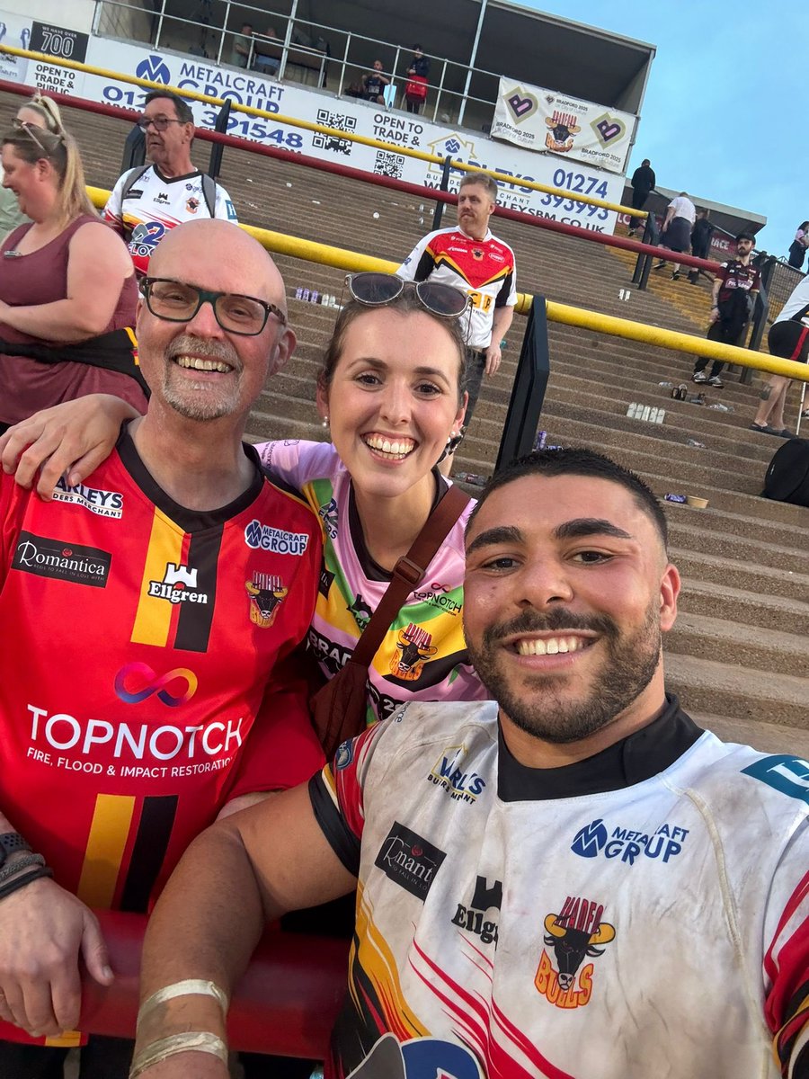 BlakeleyLegal's tweet image. @cvblakeley Happy that @ronanjmichael staying?!