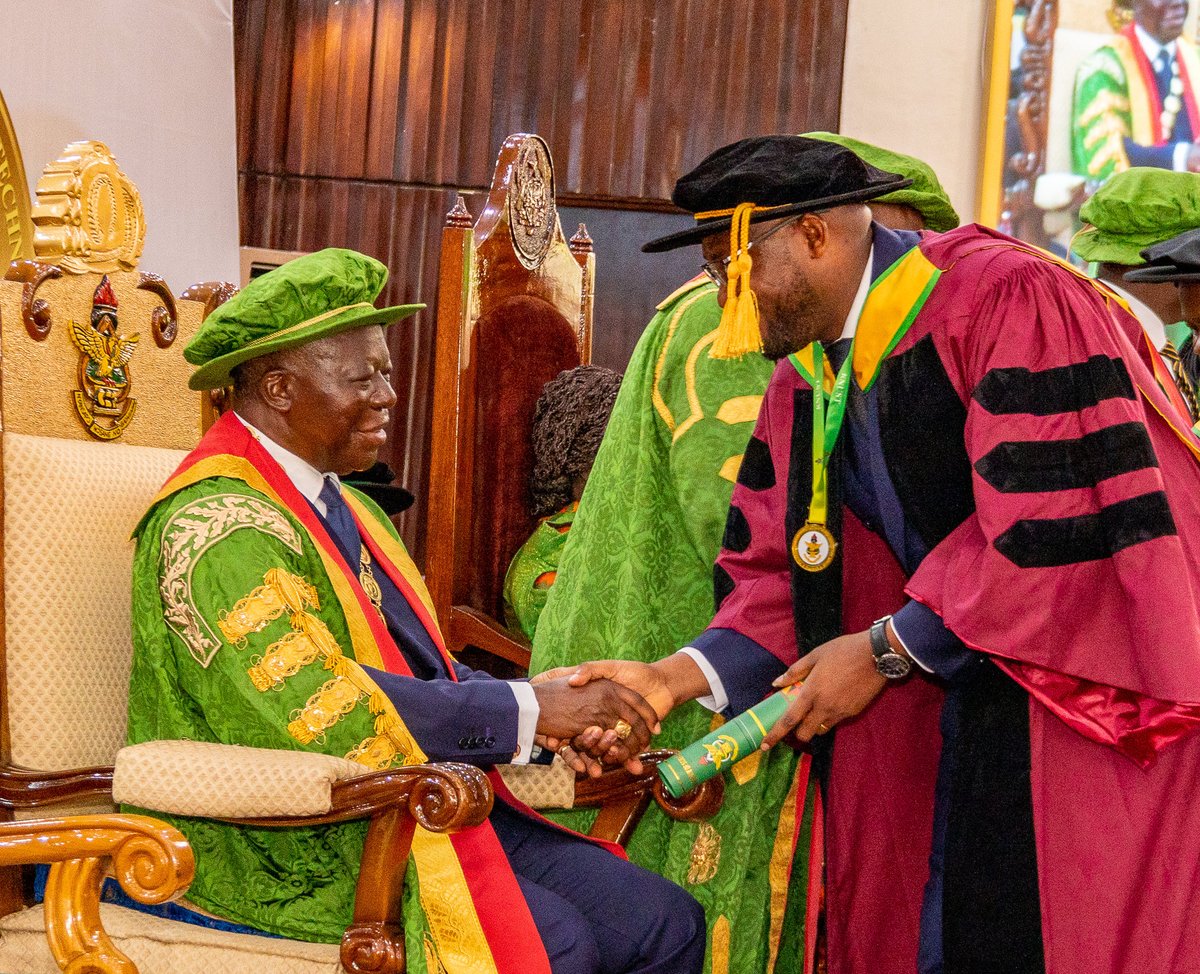 RichardApau3's tweet photo. By the powers conferred in him, His Royal Majesty (HRM), Otumfour Osei Tutu ll, Asantehene and Chancellor of the Kwame Nkrumah University of Science and Technology (KNUST) conferred and admitted me into the Degree of Doctor of Philosophy (PhD) Computer Science. https://t.co/P7LG0ID7R8