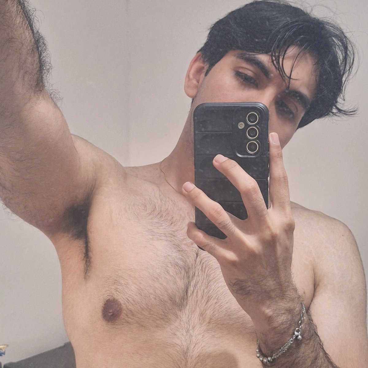Kevleonx's tweet photo. I've been thinking about you. https://t.co/btI43X3kPD