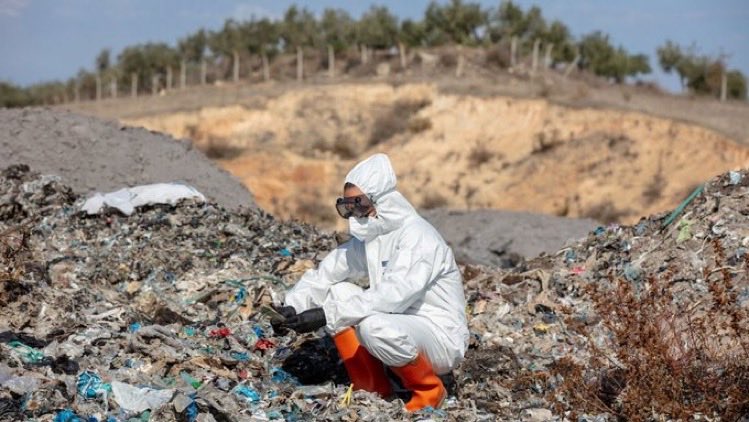 🇪🇺➡️🇹🇷 Avrupa’nın çöpü Türkiye’ye akıyor: Eurostat’a göre AB, 2024’te 12,2 milyon ton atığı Türkiye’ye gönderdi. Son 10 yılda ise toplam 118 milyon ton atık Türkiye’ye aktı. Türkiye, neredeyse her yıl AB’nin en çok çöp gönderdiği ülke. #ÇevreKıyımı
birgun.net/haber/avrupa-n…