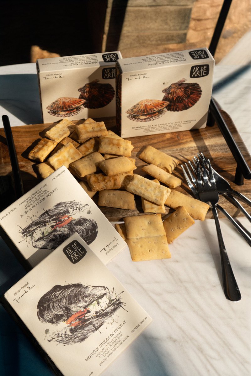 🎄 En nuestro GastroBazar de Navidad, hay regalos que no se explican: se sienten. Y entre ellos, Ar de Arte ocupa un lugar propio. Latas que parecen cuadros, sabores que cuentan historias y un mar gallego que llega envuelto no en papel… sino en belleza.

🌊 Porque Ar de Arte