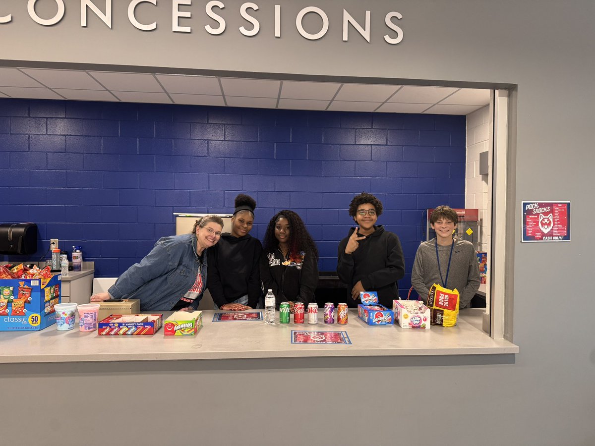 E. L. Wright Middle tweet media