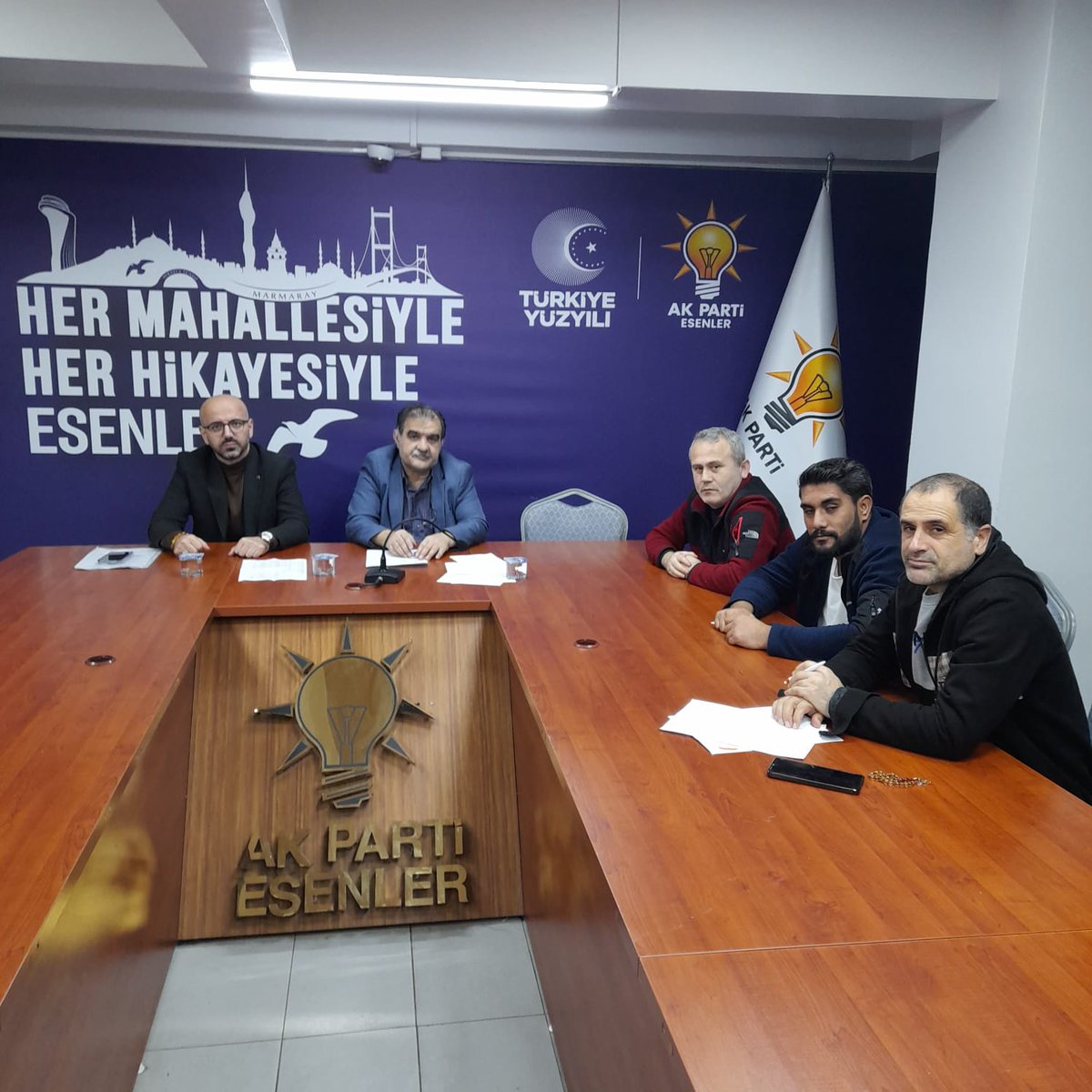 Fatih mahallesi 2.cı bölge teşkilat toplantımızı <a href="/YucedagZiya/">Ziya Yücedağ🟢🇹🇷🇹🇷🇹🇷</a>. Başkanlığında ilçe başkan yardımcımız  kadir ay ve yönetim kurulu üyelerimizin katılımıyla gerçekleştirdik
<a href="/EmrullahErkus/">Emrullah ERKUŞ</a> <a href="/akparti_esenler/">AK Parti Esenler</a> <a href="/oktayilmaz18/">OKTAY YILMAZ</a> <a href="/vedatdestek/">Vedat Destek</a> <a href="/NtasBarbaros/">Canan Altıntaş Barbaros</a> <a href="/akkadinesenler/">AK Kadın Esenler</a>