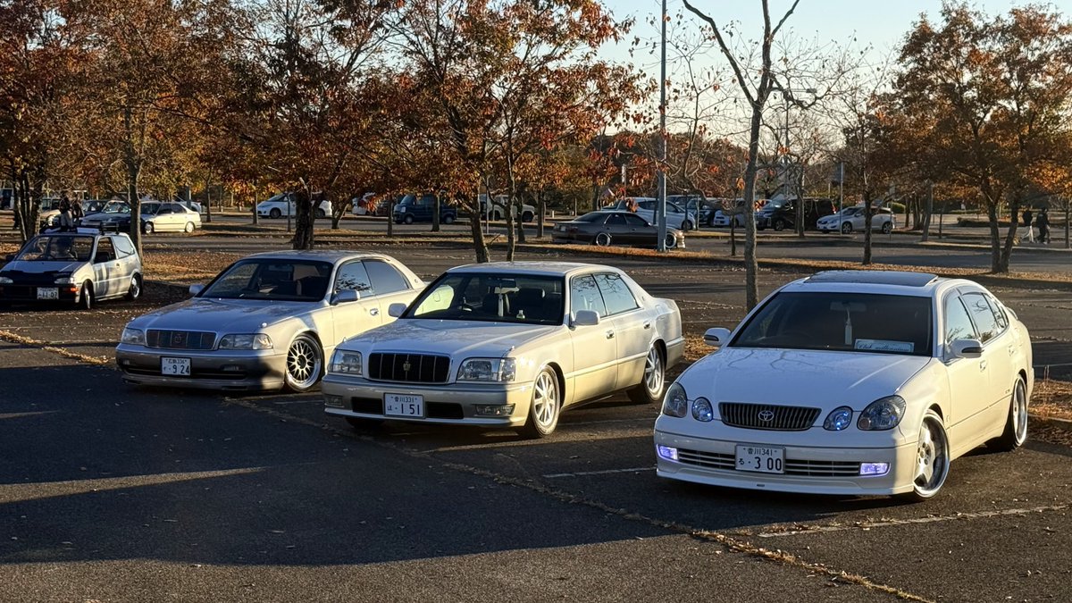 7807custom's tweet photo. #オルモダ2025
#OLDvsMODERN
害悪ケルビンおぢさんとみやもん納車おめでとう👏(今更)
+ジェントルメンなせいじさんマジェスタ https://t.co/6oBNc3IUez