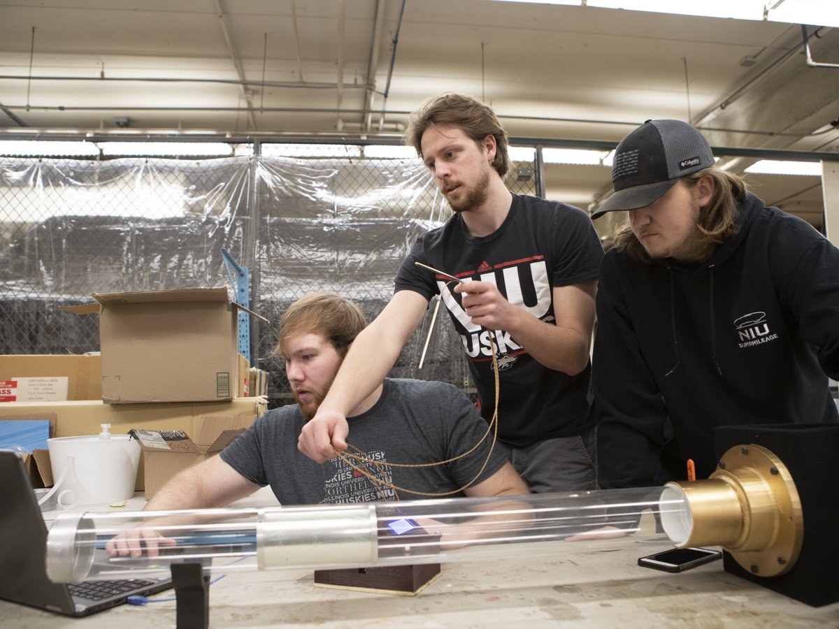 NIUCEET's tweet image. Future engineers—this one’s for you!

Join our virtual info night on Wednesday, Dec. 17th, 6–7 p.m.

✔ CEET overview
✔ Programs &amp;amp; opportunities
✔ Admissions + financial aid tips

Register: enroll.niu.edu/register/?id=7…