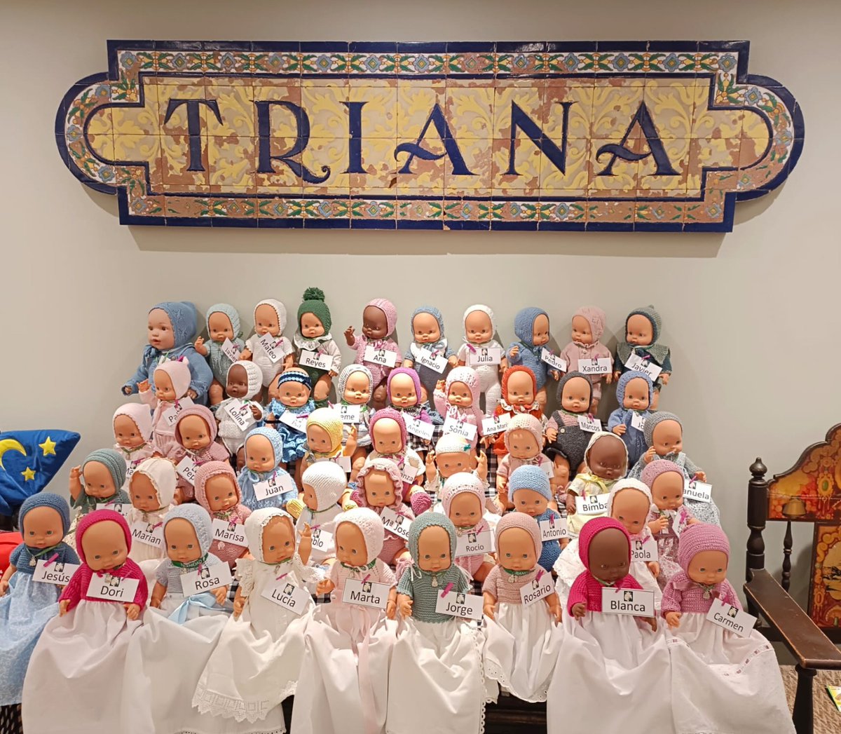 9 al 11 de diciembre
18:30h a 20:00h
Casa Hermandad

Disponibles los tradicionales "Pepones", cuya recaudación se destina a la Diputación de Caridad.

Un regalo ideal de SS.MM. los Reyes Magos de Oriente.

Donativo 45€.