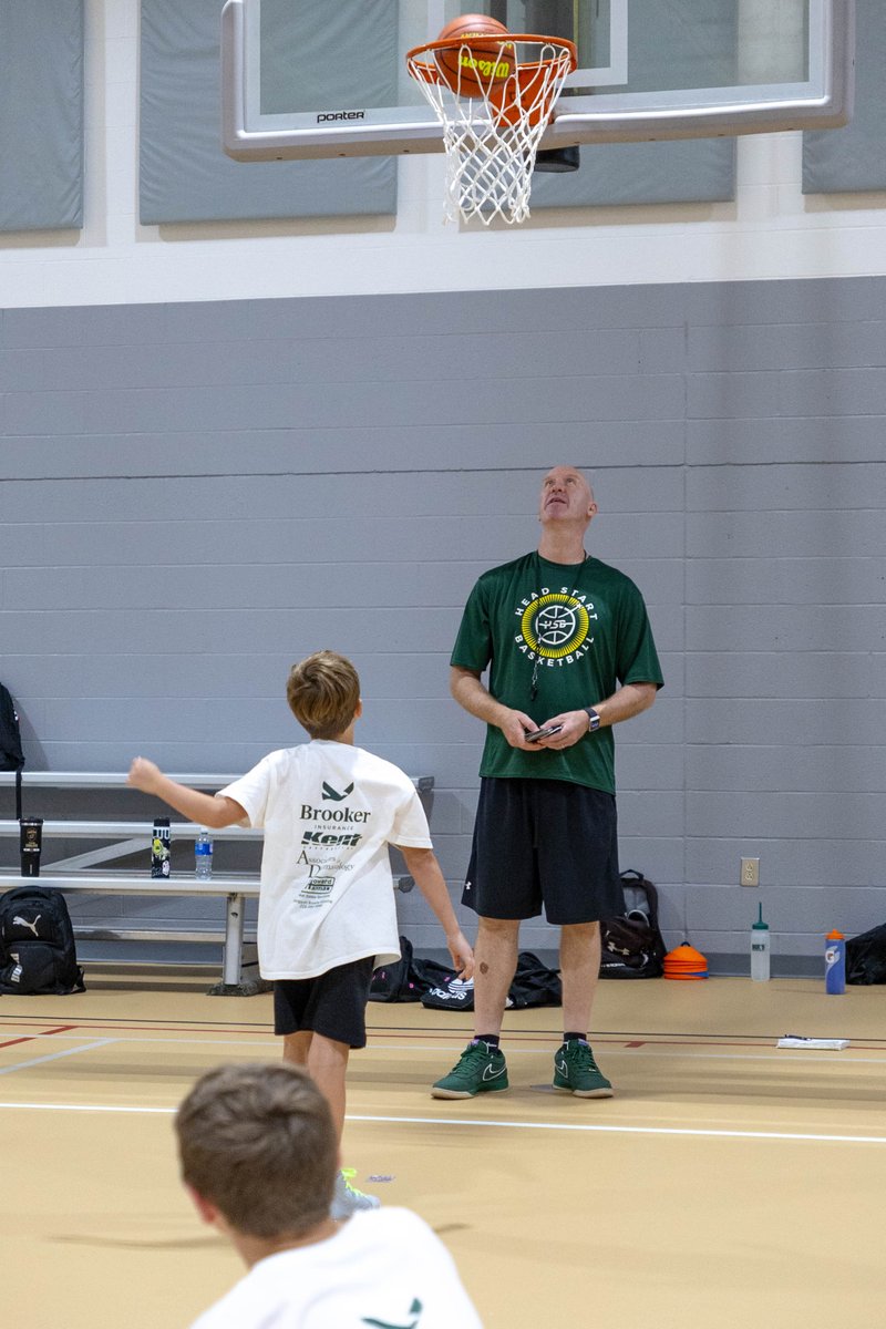 Head Start Basketball Holiday Camp registration is now open!  

• Strongsville Recreation Center - For Boys and Girls in grades 1-6

Click here to get more info &amp; get registered! 

ow.ly/UUQF50XtySP

<a href="/drdishbball/">Dr. Dish Basketball</a> <a href="/hoopheadspod/">hoopheadspod</a>