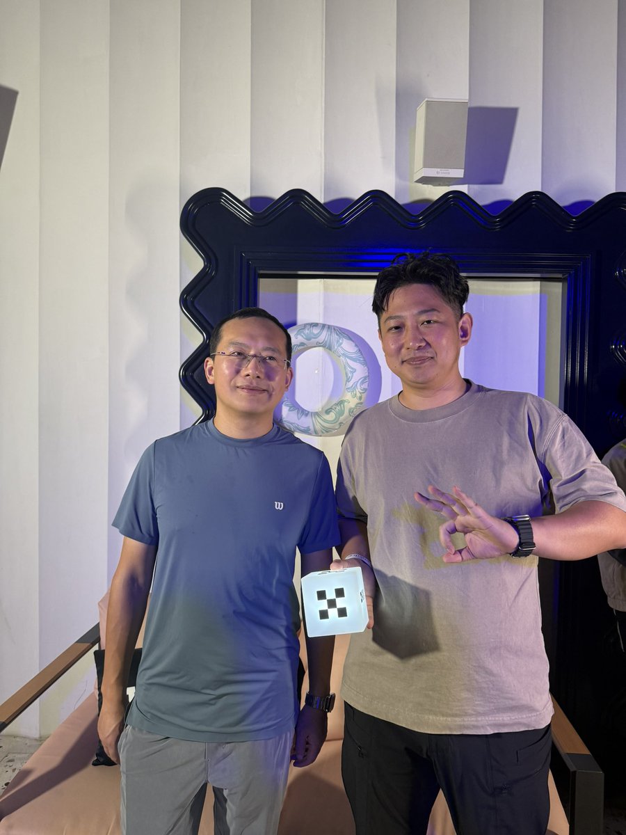 BitInvolution's tweet image. 我们老板非常喜欢 @star_okx ，

我非常喜欢OK的小姐姐们 @Cryptosis9_OKX  @OKX_Yuki 
@Mercy_okx @mia_okx 

目前OKX钱包还是我们最主要的用户入口，目前能排到热门dapp里，希望明年能冲到热门dapp前三…