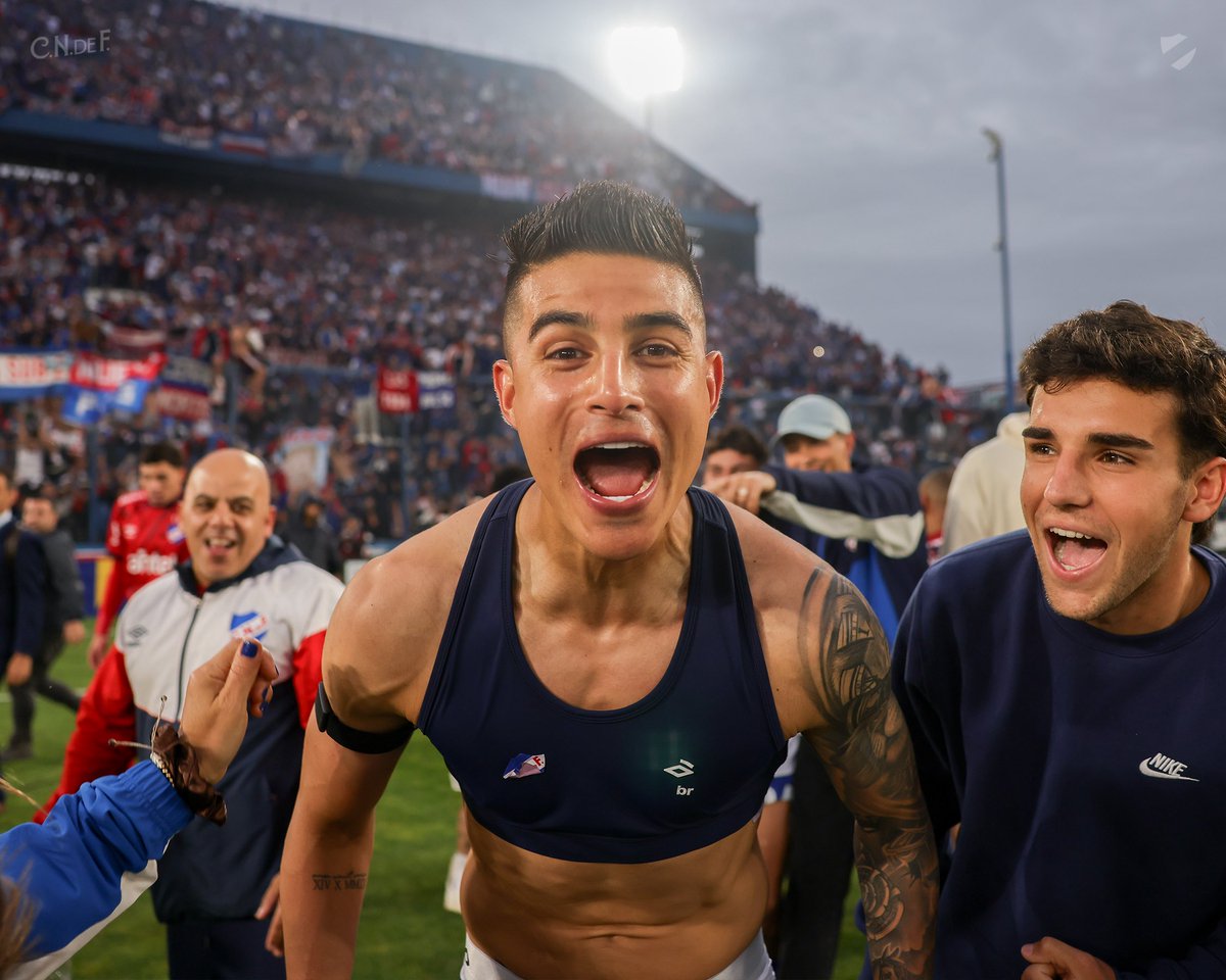 Y POR EL PARQUE DAREMOS
UN GRITO DE CORAZÓN