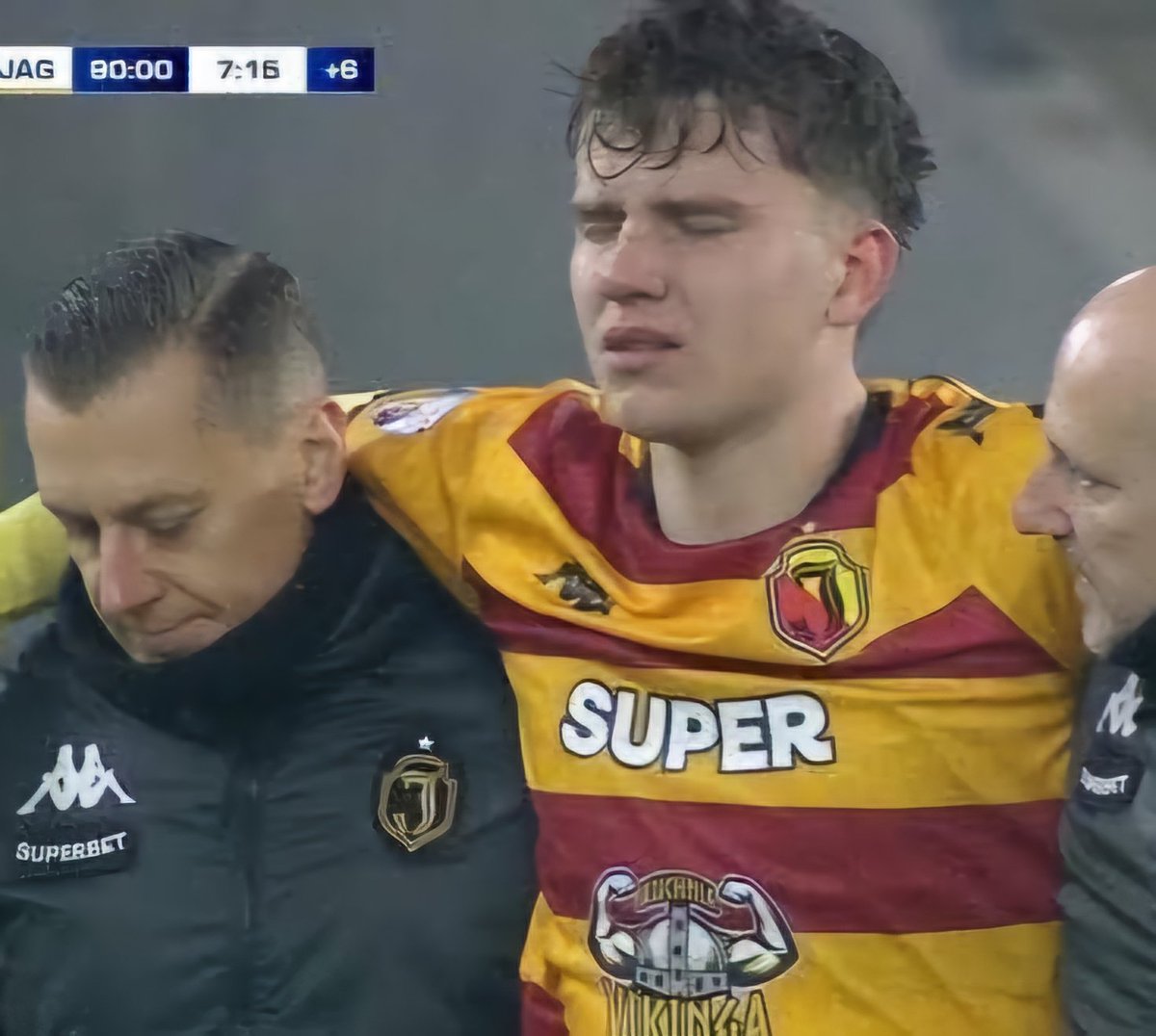 Typowy piłkarz Ekstraklasy tweet media