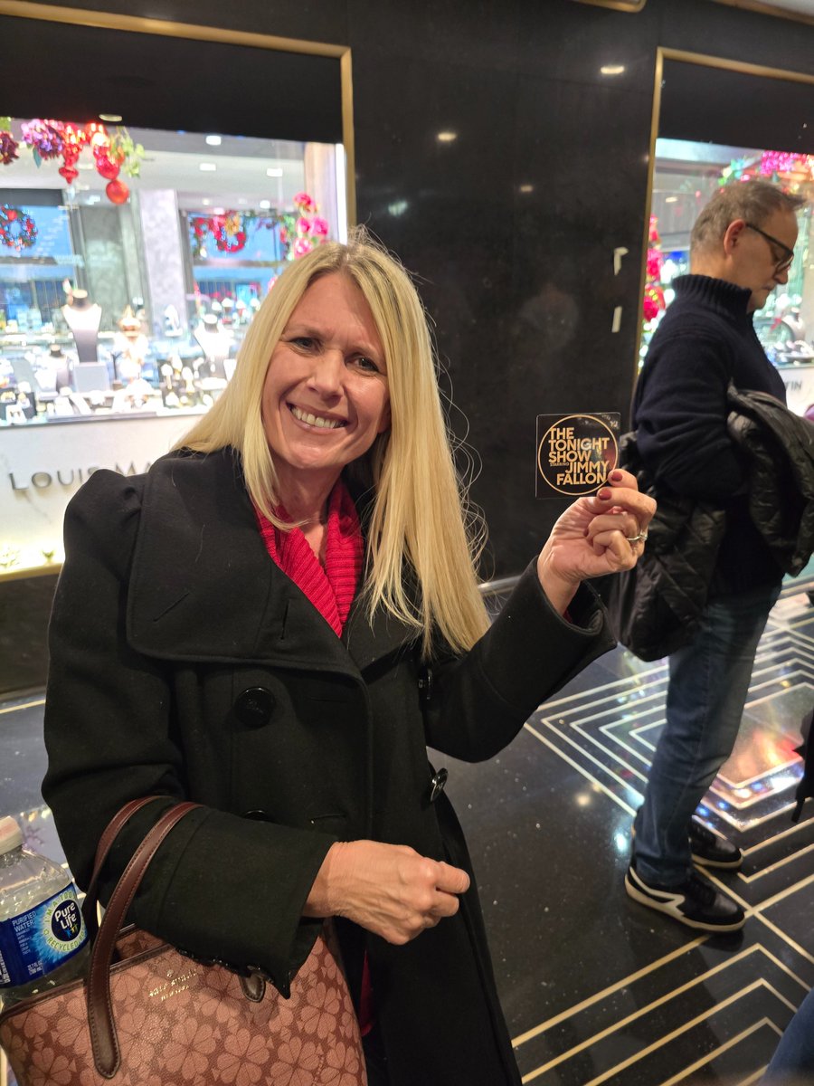 Had so much fun yesterday that I'm doing it again today!!! My kids are so jealous that I get to see Will AND Nancy live! #FallonTonight #StrangerThingsOnFallon