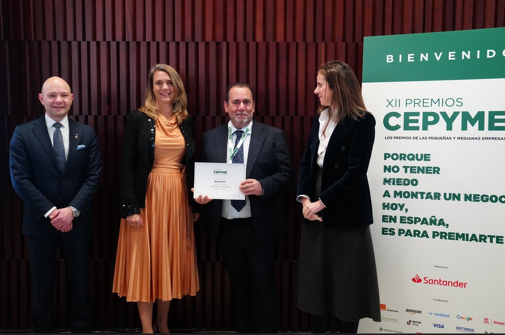 Axel Serena tweet media