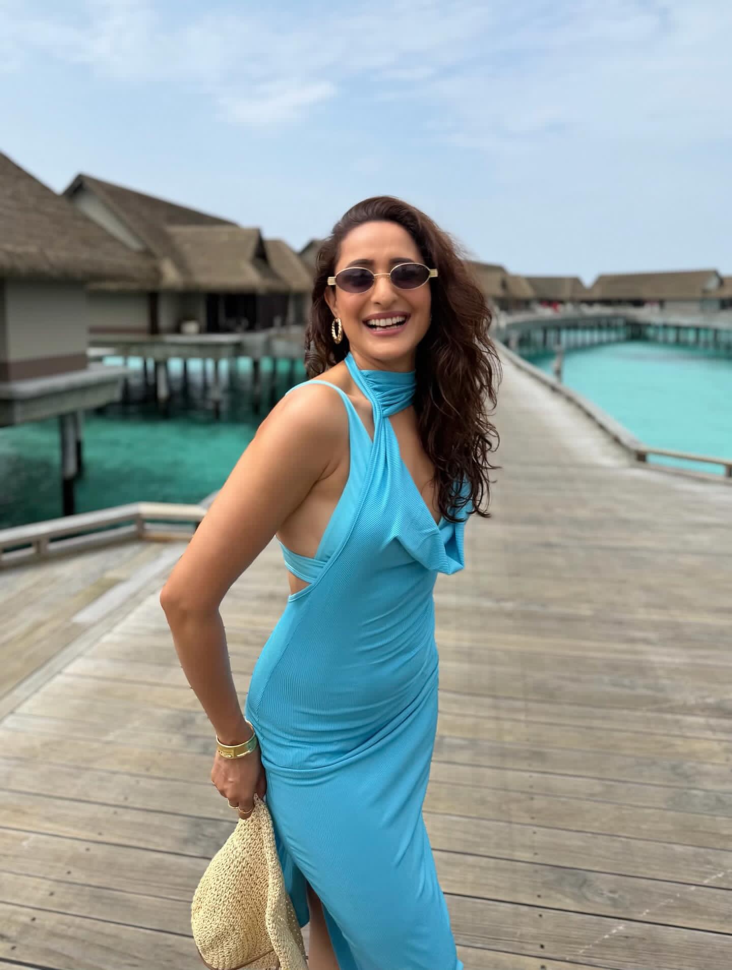 G7WRF08b0AIyow3?format=jpg&name=large