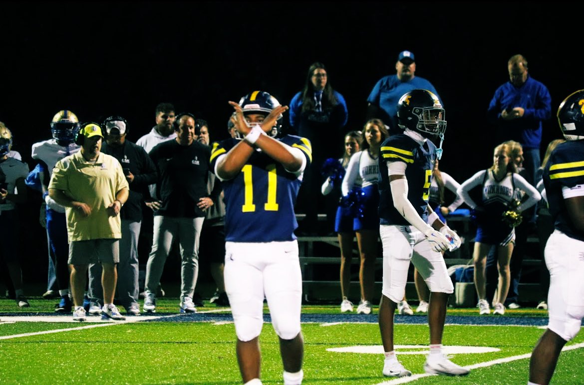AntonioHuntsman's tweet image. Freshman Season

48 Total Tackles 
28 Solo
19 Assists 
3 Sacks 
6 TFL
1 INT
2 FF
@LausanneFB @NhrProspects @TheReal_TJBeat @CSmithScout @AlPopsFootball @johnvarlas @Leontaylor1983