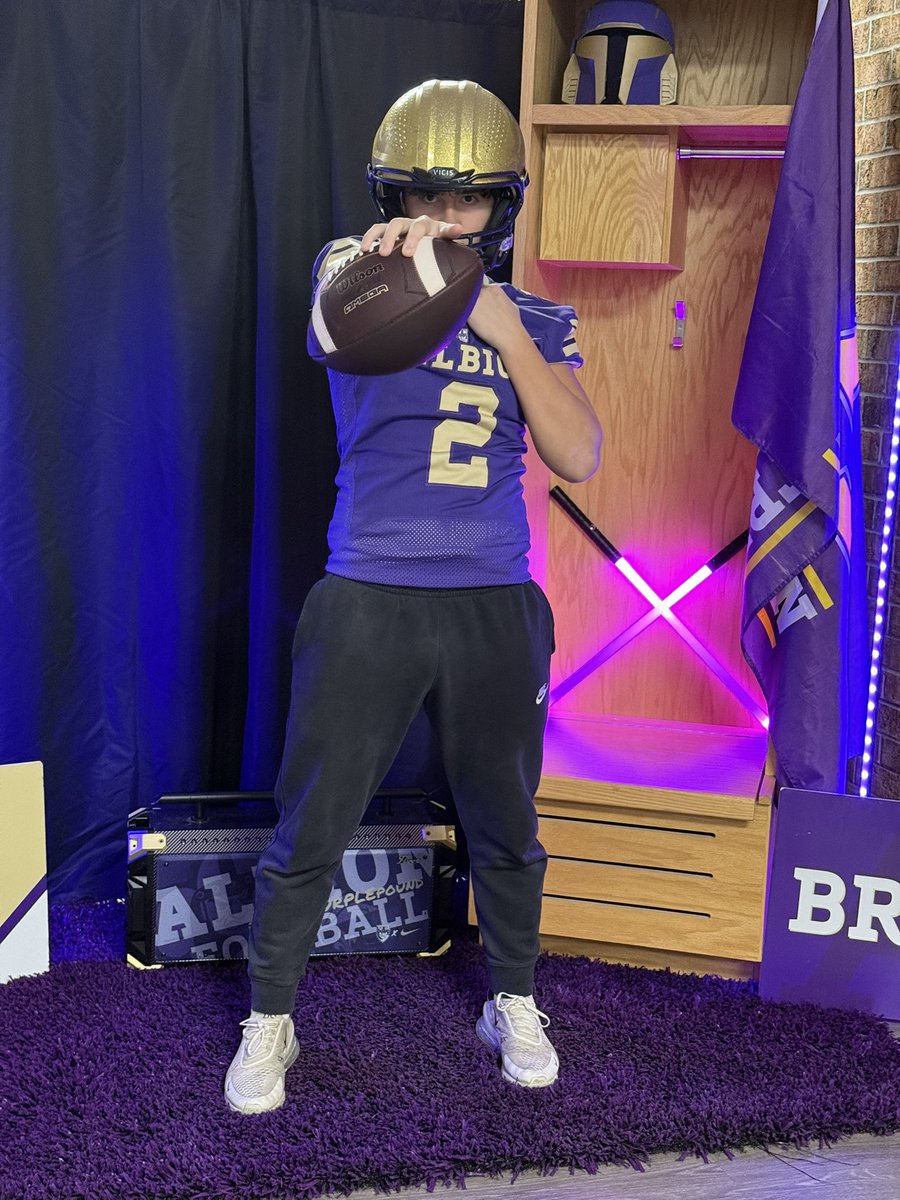 AaronMerdz's tweet image. Had a great day at @albioncollege  thank you @Rundle_Albion @CoachWasil4  coach Slamer, For having me, and making me feel welcomed.