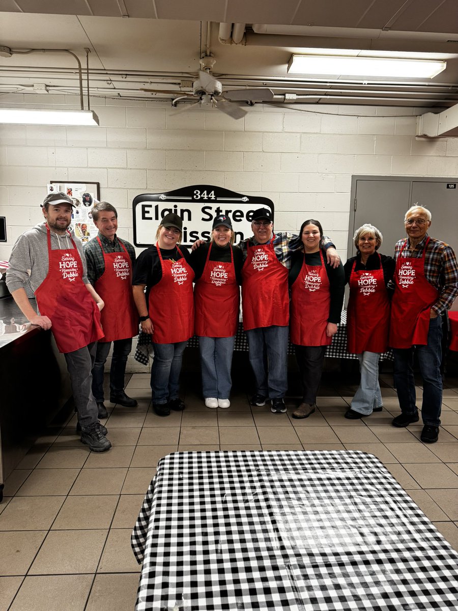 On Giving Tuesday, my daughters and I, together with some of our dearest friends, served dinner at The Elgin Street Mission in honour of Debbie.
With our hands, we offered hope.
With our hearts, we carried Debbie’s legacy forward.
#IAmGoingToLoveYouForeverHon