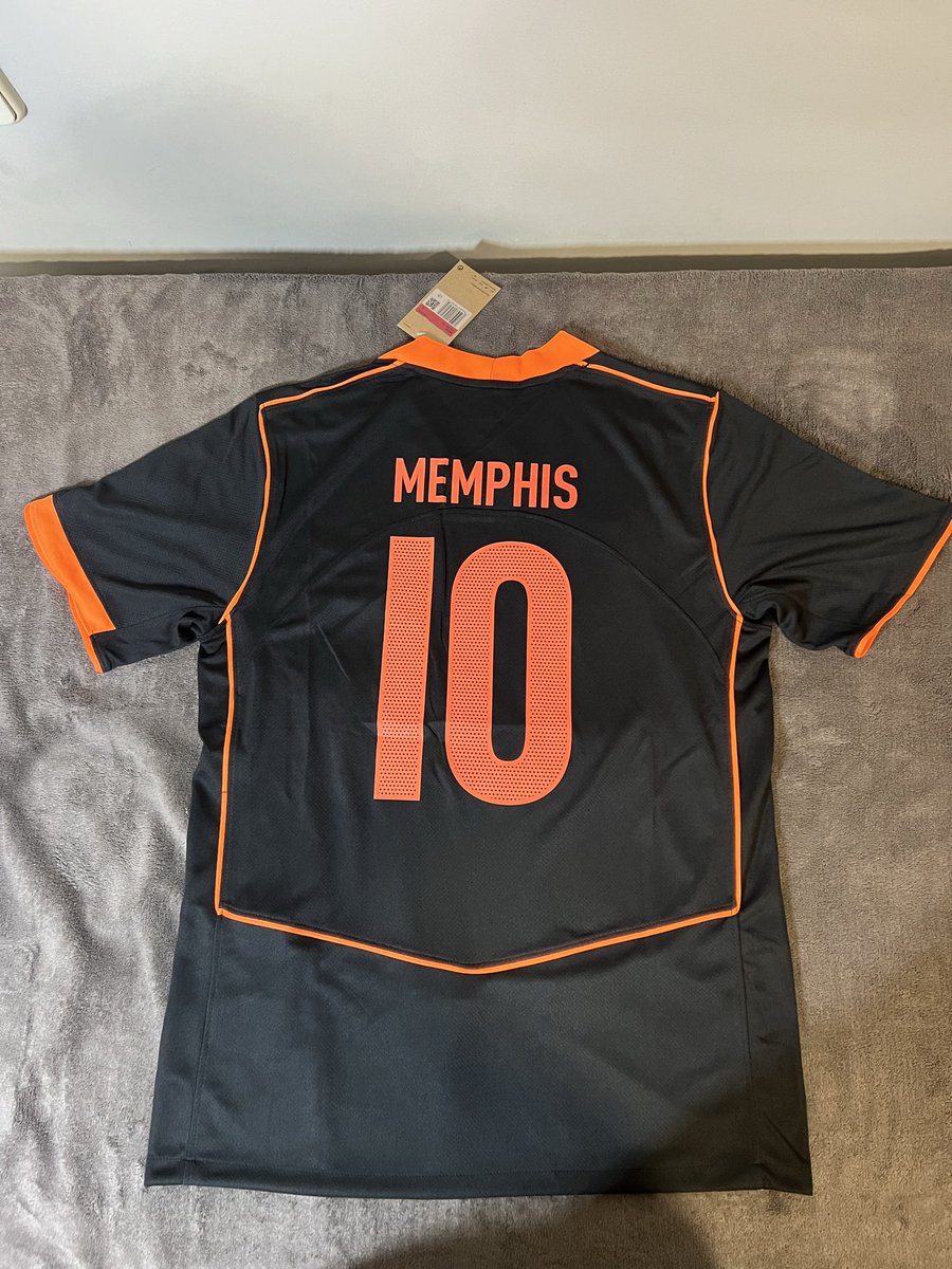 GFootballshop's tweet photo. Se vende:

Segunda equipación Corinthians FC
Jugador :Memphis Depay
Dorsal: 10
Color: Negro
Talla: L
Nueva con etiquetas https://t.co/4nCS3sQLEB