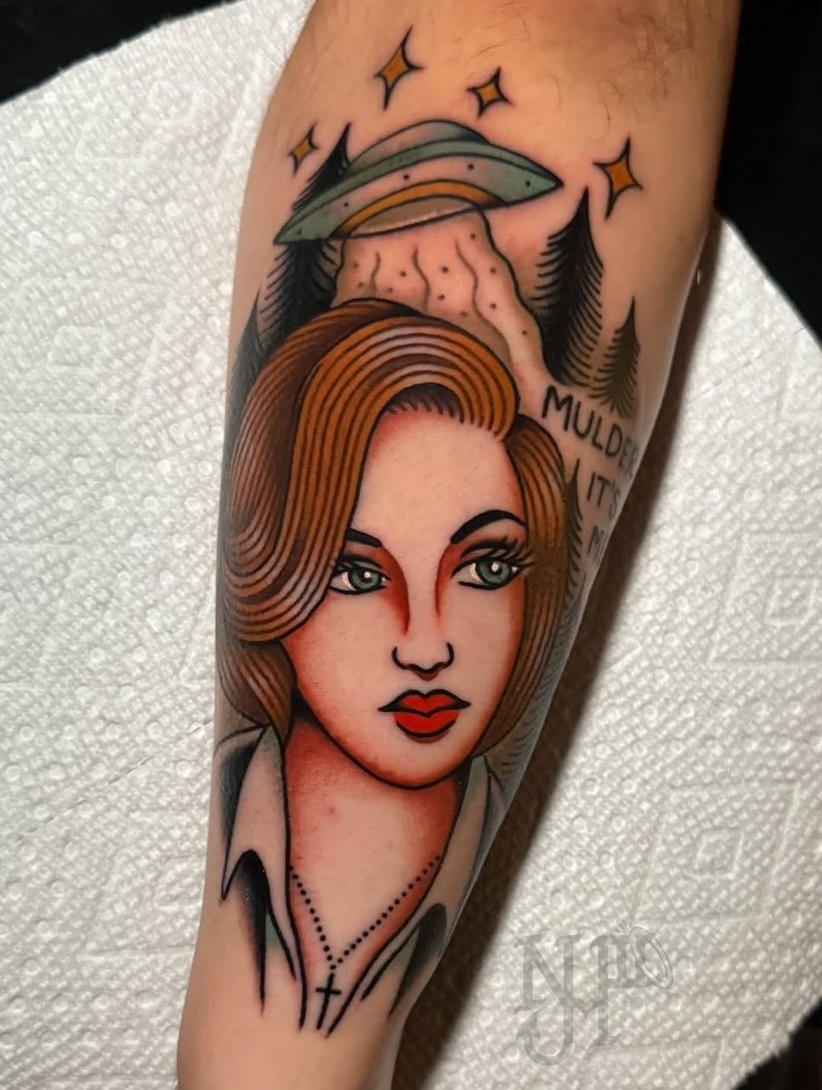 “Mulder it’s me” 🛸 X-Files Agent Scully by <a href="/narythe3rd/">Narythe3rd</a> using True Grips!