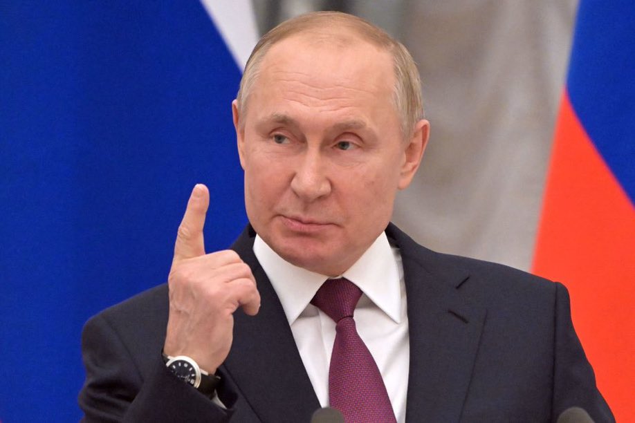 #تمرة💢|| زعماء اقوى دولتين بالعالم يشهدون للسعودية🇸🇦

رئيس امريكا🇺🇸"كارتر"👇:

السعوديين هم الوحيدين في المنطقة الذين يقولون لنا في العلن ما يقولونه لنا في السر وفي المحادثات الخاصة معهم والوحيدون الذين اذا وعدوا أوفو

رئيس روسيا🇷🇺"بوتين"👇: 

عندما يرى السعوديين ان هناك قرار هو