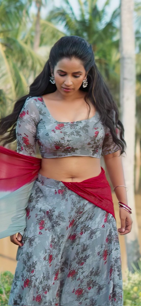 JamesFrost37751's tweet photo. Some frames of @komaleeprasad Komalee Prasad from Sasivadane
#komaleeprasad #sasivadane (1/3) https://t.co/yfDtNScQJj