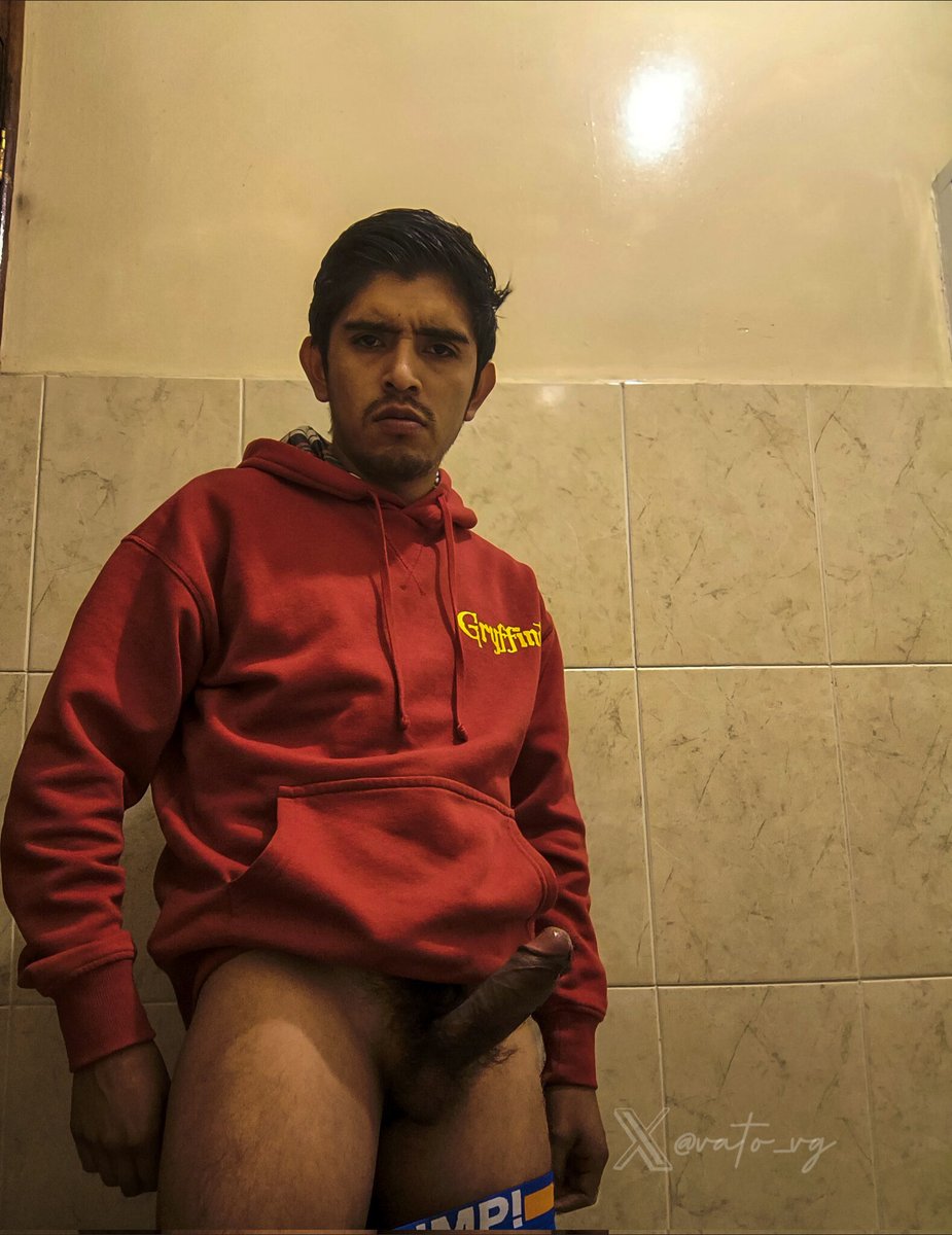 vato_vg's tweet photo. Wacha, pinche trozote, apoco no quieres mamarlo? https://t.co/LSBMxCwuaT