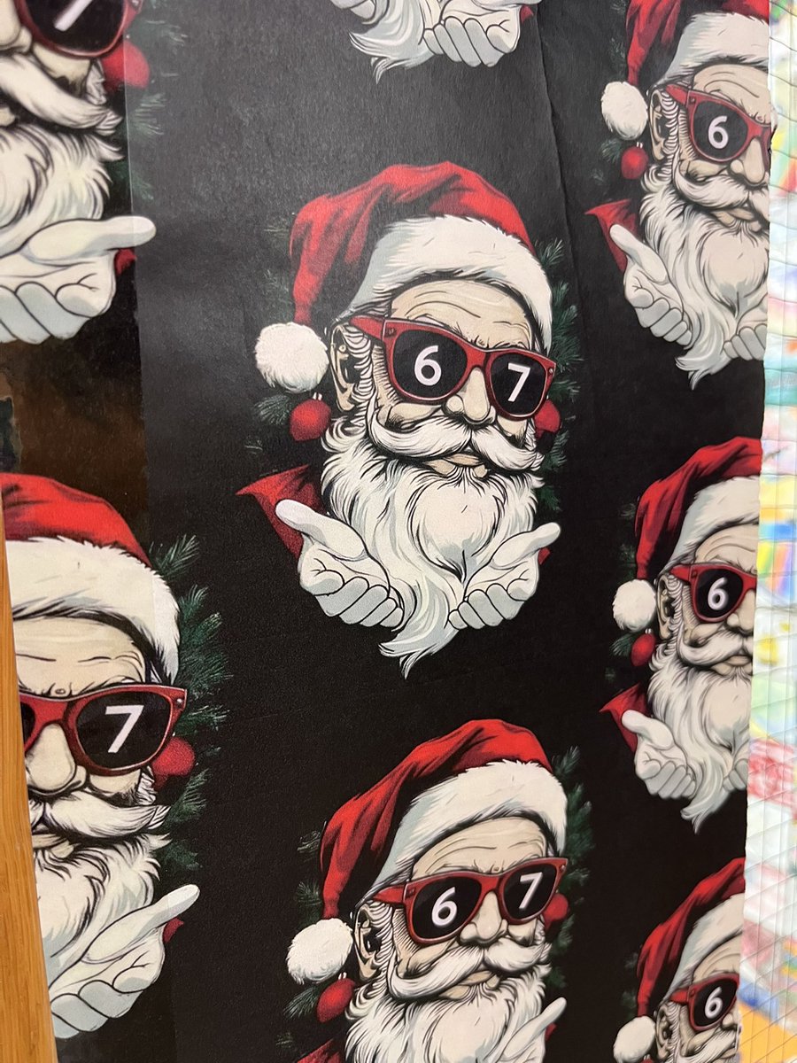 mattwmyers's tweet image. Ms. Vineyard with the coolest door on campus. 😎 #middleschool @BoerneMSSouth