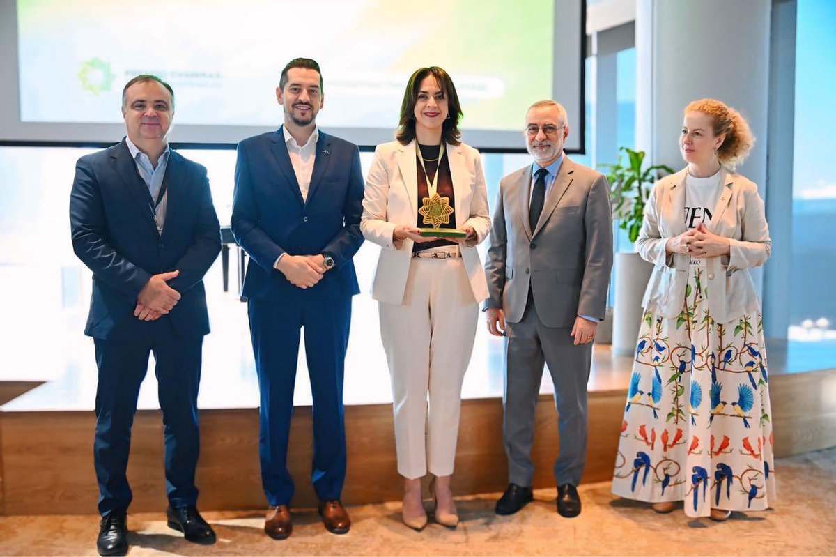 afd_py's tweet image. La AFD fue reconocida en la categoría Iniciativa destacada en LATAM.

@CAMBRASoficial distinguió a Che Róga Porã 2.0 como ejemplo del valor que generan los programas fortalecidos mediante condiciones de financiamiento accesible impulsadas por la AFD.