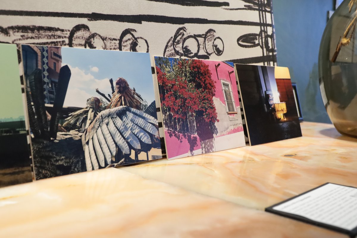 Estudiantes de Estudios Creativos realizaron una serie de fotografías inspiradas en la esencia y los orígenes del restaurante Casa 128 📸

Las imágenes servirán como inspiración para que el chef desarrolle nuevos platillos basados en historias y tradiciones de Aguascalientes🍽️