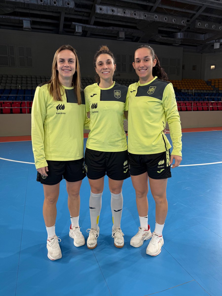 RoldanFSF's tweet photo. La @SEFutbolFem disputa mañana por la mañana la semifinal del Mundial.

🆚 Brasil 🇧🇷
📍 Manila (Filipinas)
🏟️ PhilSports Arena
⏰ 13:30 hora peninsular española
📺 @teledeporte

¡Vamos España!💪

#STVRoldan https://t.co/OhsqlTndAO
