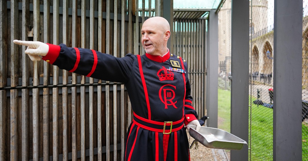 TowerOfLondon's tweet image. The 8pm alarm is about to go off! ⏰ Time to switch on your TV and head to @channel5_tv for the next episode of #InsideTheTower 🏰
 
Who’s watching with us? 🙋‍♀️