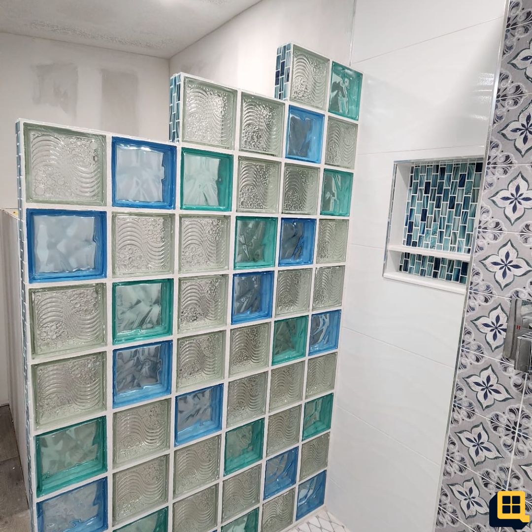 QualityGlassBlk's tweet image. Patterned &amp;amp; colored glass blocks bring artistry and privacy to modern interiors—ideal for showers, accent walls, and office partitions.

→ Browse patterns: bit.ly/47C3zUJ

#TrendingThursday #GlassBlockDesign #ModernArchitecture #InteriorInspiration #QualityGlassBlock