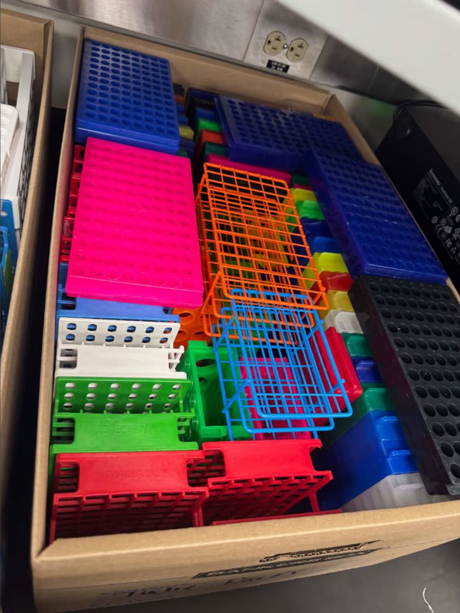 Jackpot! 🎰

I shall never want for another tube rack ever again!