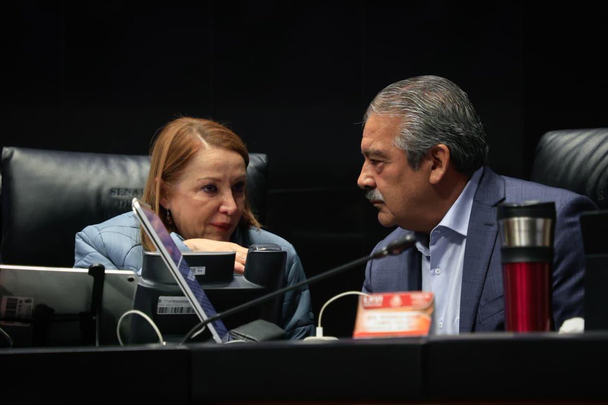 La salud mental de los trabajadores es una prioridad, por ello presenté en el Senado una iniciativa para su atención y fortalecimiento, mediante la cual:

✅ El término Burnout será reconocido y tratado como enfermedad laboral
✅ Los trabajadores tendrán atención psicológica y