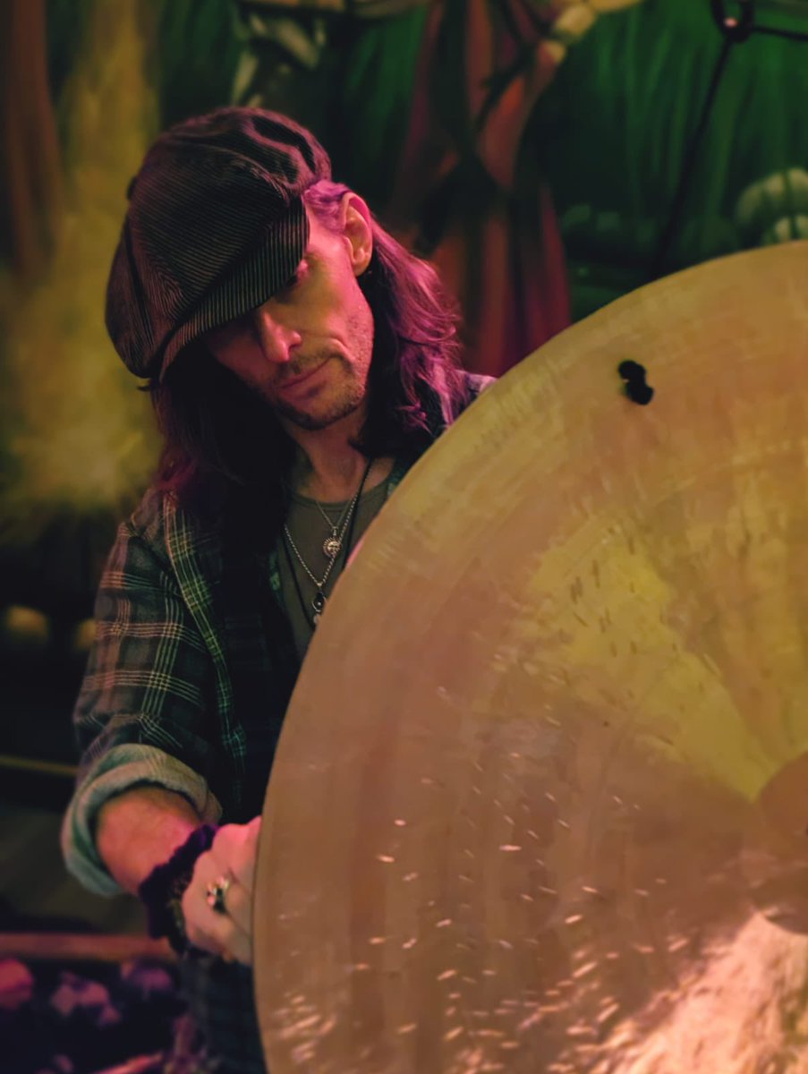 TheJPEGGallery ⌐◨-◨ tweet media