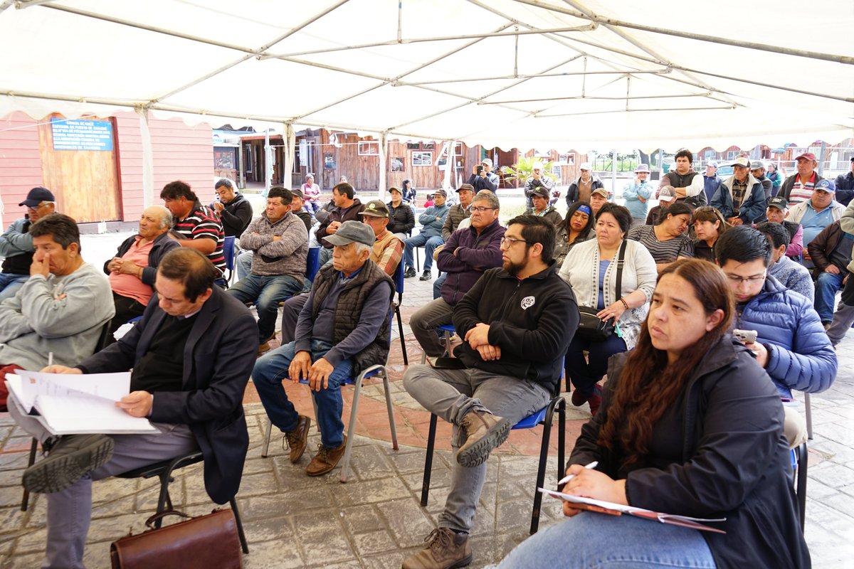 Comisiones N°1 de Planificación y Presupuesto y N°3 de Fomento Productivo del @core_araucania, presididas por Essio Guidotti y Eduardo Hernández, sesionaron en Caleta El Huilque (Saavedra) junto a pescadores de Queule, Los Pinos, La Barra, Teodoro Schmidt, Carahue y Saavedra.