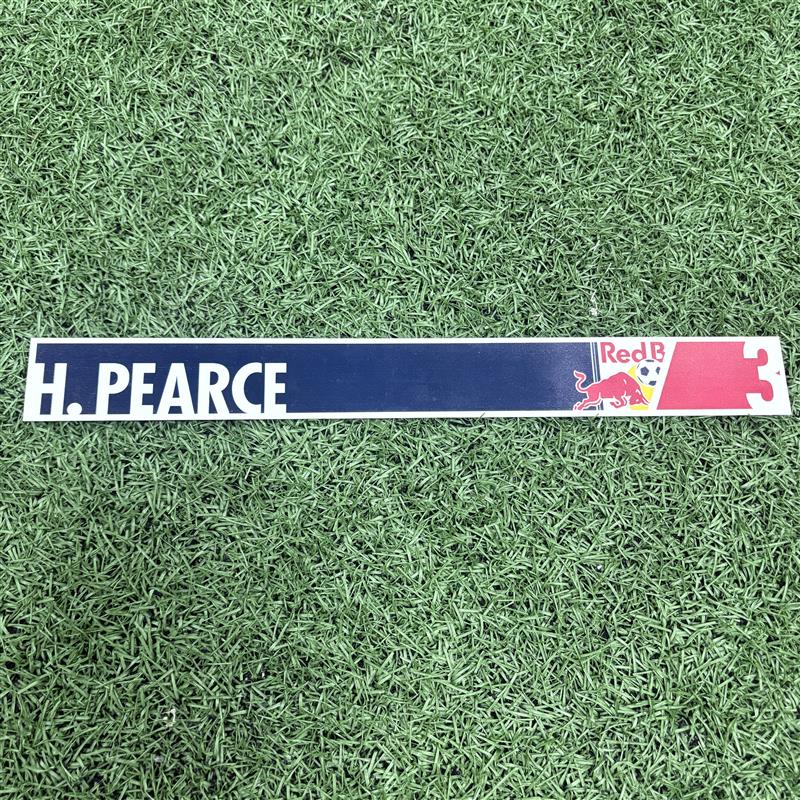 RBNYHelp's tweet image. 🎁12 Days of M+🎁

Day 4:
- Vineyard Vines Quarter-Zip (S)
- #74 Team Issued Training Shirt (L)
- Light Up Ice Bucket
- Pearce Nameplate
- 2026 Holiday Pack (Auction)

Link: newyorkredbullsmembers.com/login